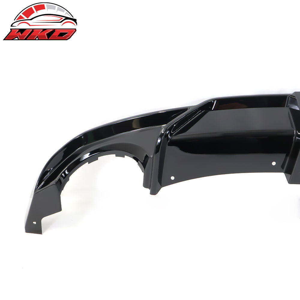 Fits 22-26 Honda Civic 11th FE-C Style Rear Bumper Lip Diffuser Spat Gloss Black